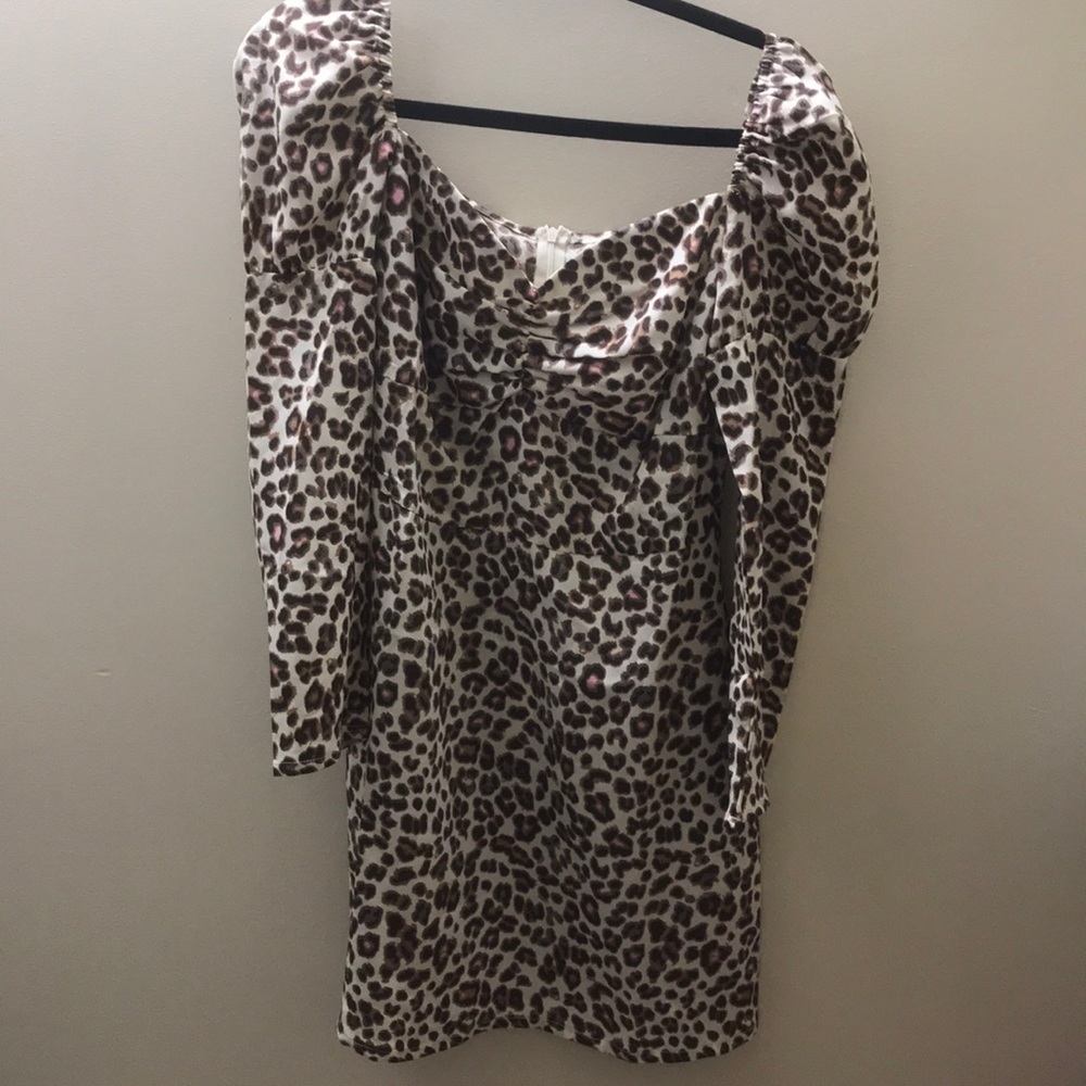 Puff sleeve leopard dress from missguided